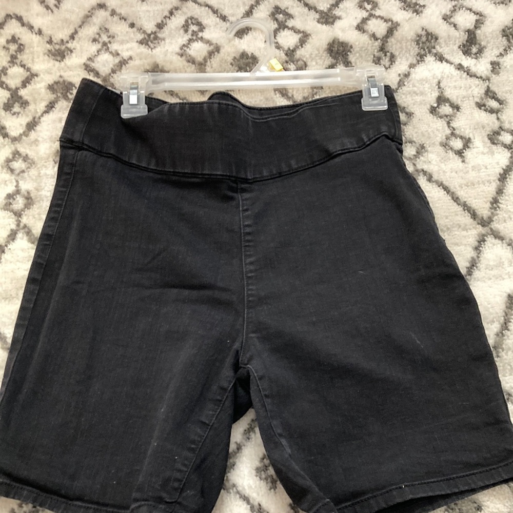 Almost famous black shorts
